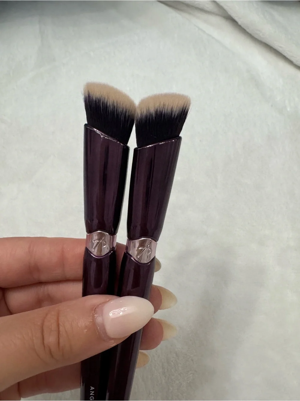 Anisa Beauty Angled Concealer Brush - Purple (Not a set)